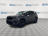 Used 2023 Jeep Grand Cherokee Altitude image 4