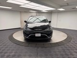 Used 2017 Chrysler Pacifica Touring-L w/ Tire & Wheel Group image 2