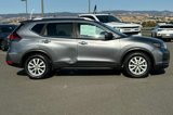 Used 2018 Nissan Rogue SV image 3