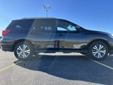 Used 2019 Nissan Pathfinder SV image 4