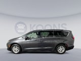 Used 2020 Chrysler Pacifica Touring image 2