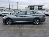 Used 2024 Volkswagen Jetta SE w/ Panoramic Sunroof Package image 4