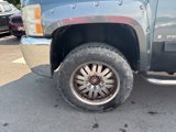 Used 2007 Chevrolet Silverado 2500 LT w/ Suspension Package, Off-Road image 2