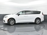 New 2026 Chrysler Pacifica Select image 4