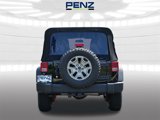 Used 2015 Jeep Wrangler Unlimited Rubicon w/ Connectivity Group image 6
