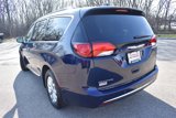 Used 2017 Chrysler Pacifica Touring-L image 5