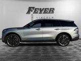 Certified 2022 Lincoln Aviator Reserve w/ Equipment Group 201A image 4