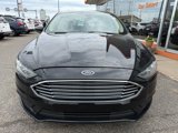 Used 2018 Ford Fusion SE w/ Fusion SE Technology Package image 2