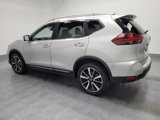 Used 2019 Nissan Rogue SL image 3