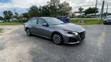 Used 2023 Nissan Altima 2.5 SV image 2