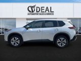 Used 2022 Nissan Rogue SV image 2