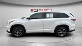 Used 2016 Toyota Highlander XLE image 2