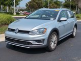 Used 2017 Volkswagen Golf SE image 5
