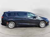 Used 2022 Chrysler Voyager LX image 2