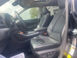 Used 2020 Toyota Highlander XLE image 2