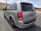 Used 2017 Dodge Grand Caravan SXT image 3