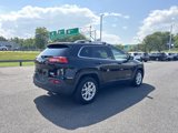 Used 2017 Jeep Cherokee Latitude w/ Comfort & Sound Group image 5