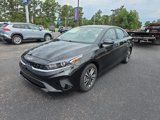 Used 2024 Kia Forte LXS w/ LXS Technology Package image 4