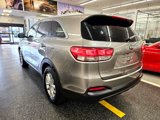 Used 2016 Kia Sorento LX w/ LX Convenience Package image 6