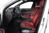 Certified 2025 Porsche Macan image 5