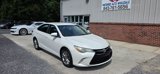 Used 2016 Toyota Camry SE image 2