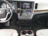 Used 2017 Toyota Sienna AWD image 2
