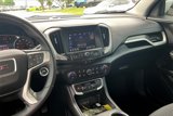 Used 2022 GMC Terrain SLE w/ Driver Convenience Package image 6