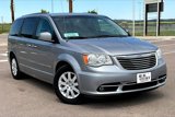 Used 2016 Chrysler Town & Country Touring image 3