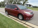 Used 2016 Toyota Sienna XLE image 3