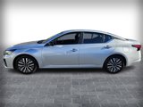Used 2024 Nissan Altima 2.5 SV image 4