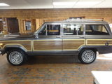 Used 1989 Jeep Grand Wagoneer image 4