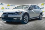 Used 2017 Volkswagen Golf Alltrack SE image 3