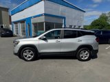 Used 2022 GMC Terrain SLE w/ Driver Convenience Package image 2