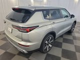 New 2025 Mitsubishi Outlander SE image 4