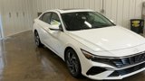 Used 2024 Hyundai Elantra SEL w/ Convenience Package image 2