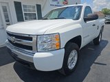 Used 2008 Chevrolet Silverado 1500 LT w/ Suspension Package, Off-Road image 3