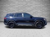 Used 2024 Volkswagen Atlas Peak Edition SE image 4