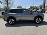 Used 2023 Nissan Rogue SV image 3