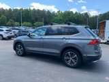 Used 2018 Volkswagen Tiguan SE w/ 18" Alloy Wheels Package image 4