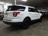 Used 2018 Ford Explorer XLT image 6