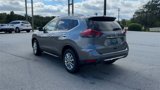 Used 2017 Nissan Rogue SV image 6