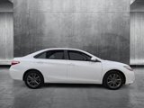 Used 2017 Toyota Camry SE image 4