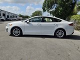 Used 2020 Ford Fusion SE image 2