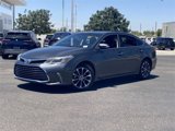 Used 2016 Toyota Avalon image 2