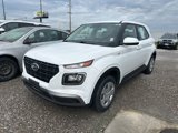 Used 2020 Hyundai Venue SE image 3