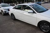 Used 2024 Hyundai Elantra SEL image 4
