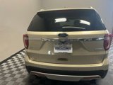 Used 2017 Ford Explorer XLT image 4