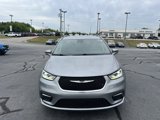 Used 2021 Chrysler Pacifica Touring-L image 4