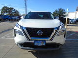 Used 2023 Nissan Rogue SV image 2