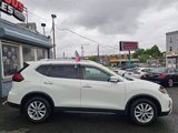 Used 2019 Nissan Rogue SV image 3